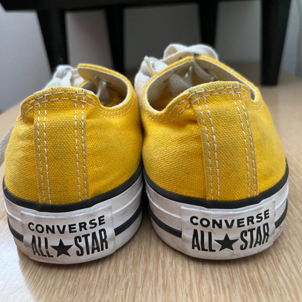 EUC CTAS Converse Low 'Lemon Chrome' - 130129F (4M / 6W) - Picture 3 of 6